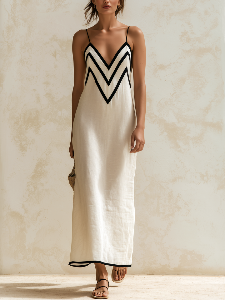 Simona – Langes Leinenkleid im Nachthemd-Stil mit Zickzack-Kontrastborte