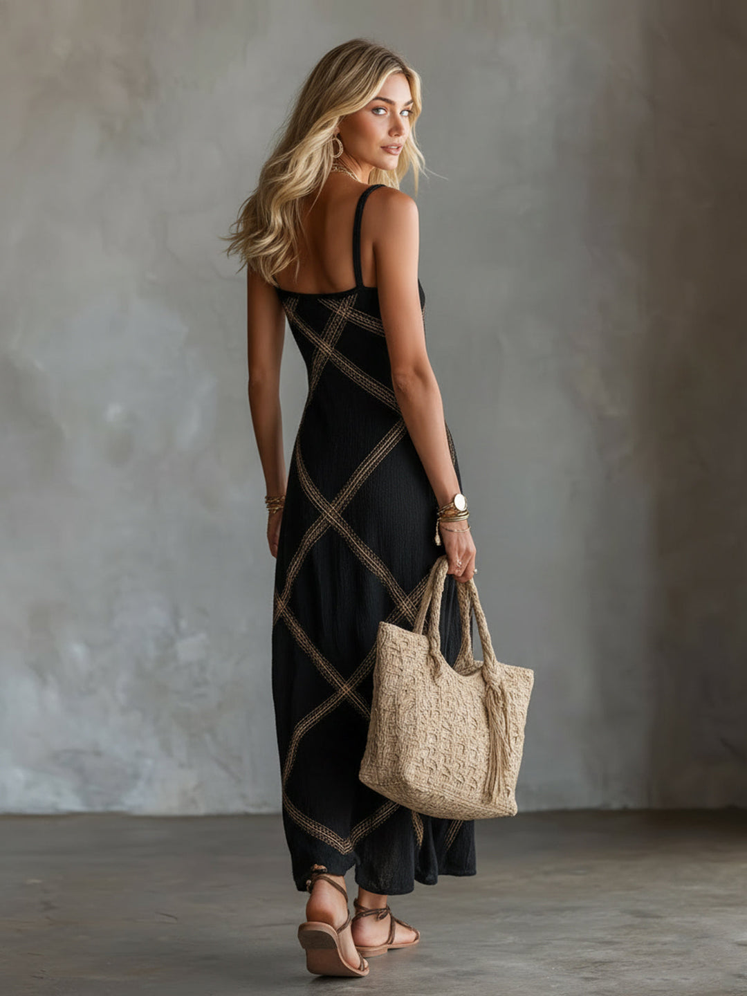 Vittoria – Geometrisches Maxikleid Schwarz-Camel