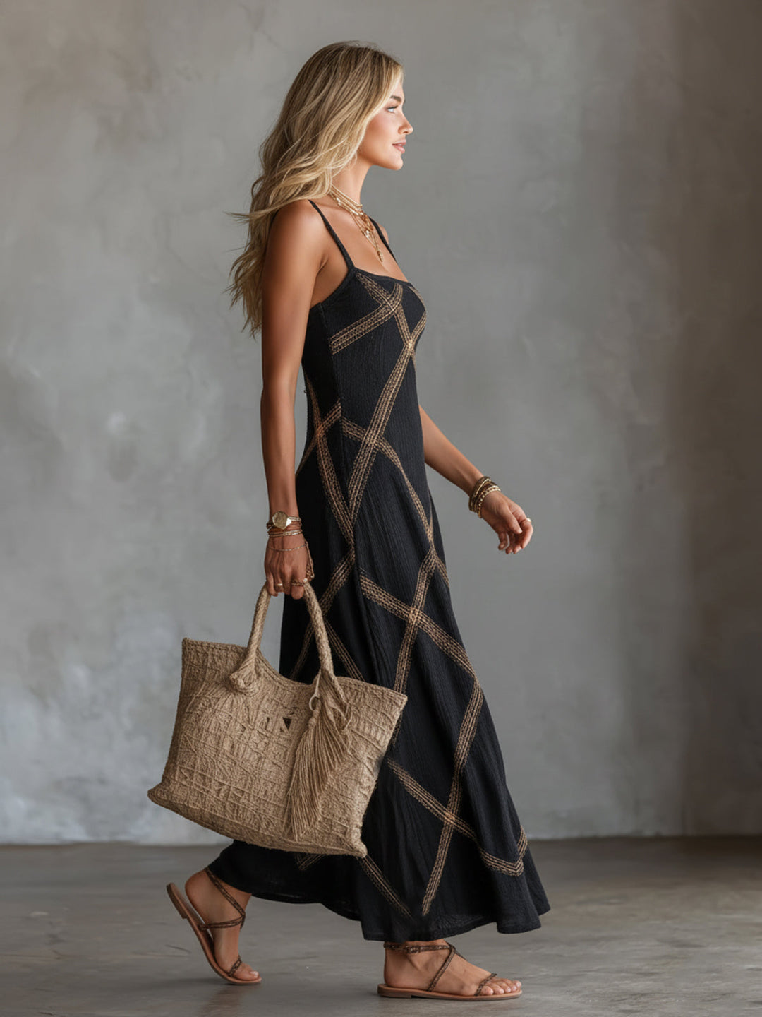 Vittoria – Geometrisches Maxikleid Schwarz-Camel