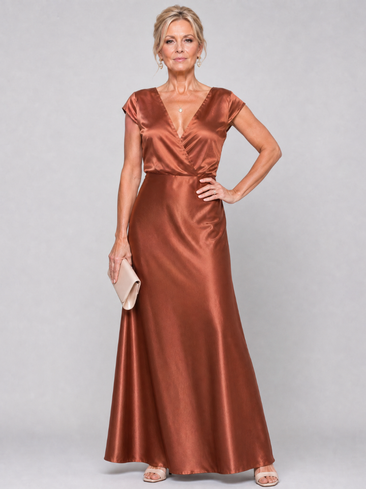 Samouse | Maxikleid mit Wickeloberteil und kurzen Ärmeln