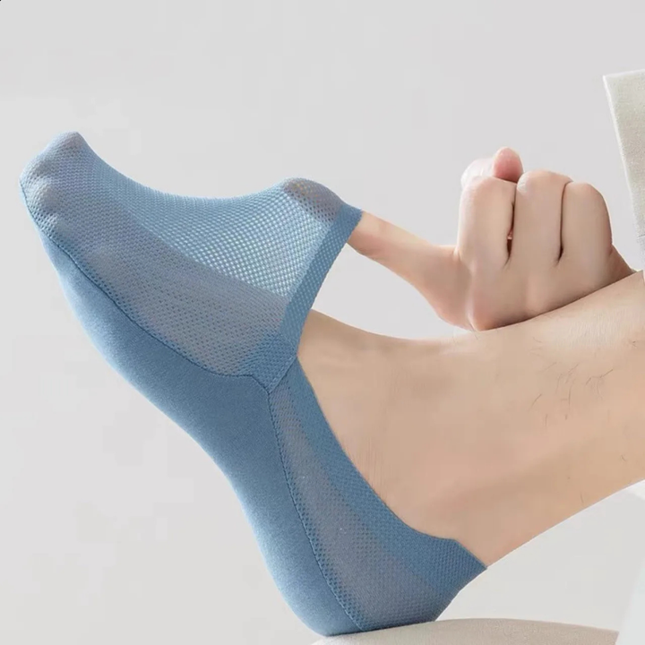 Nael Berlin – Unsichtbare Socken