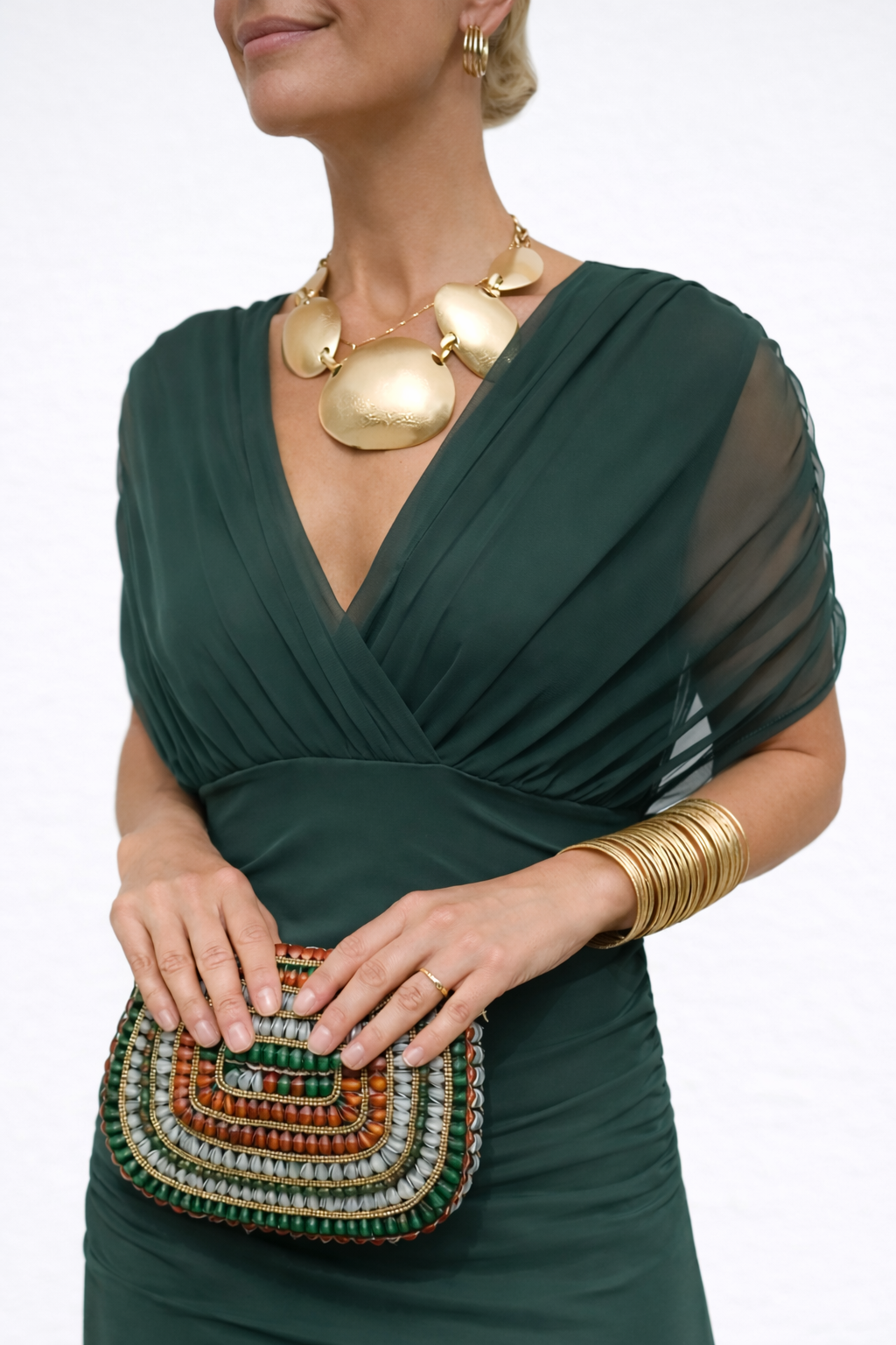 Mirella | Das Maxikleid, das alle Blicke auf sich zieht