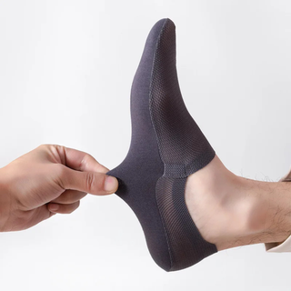 Nael Berlin – Unsichtbare Socken