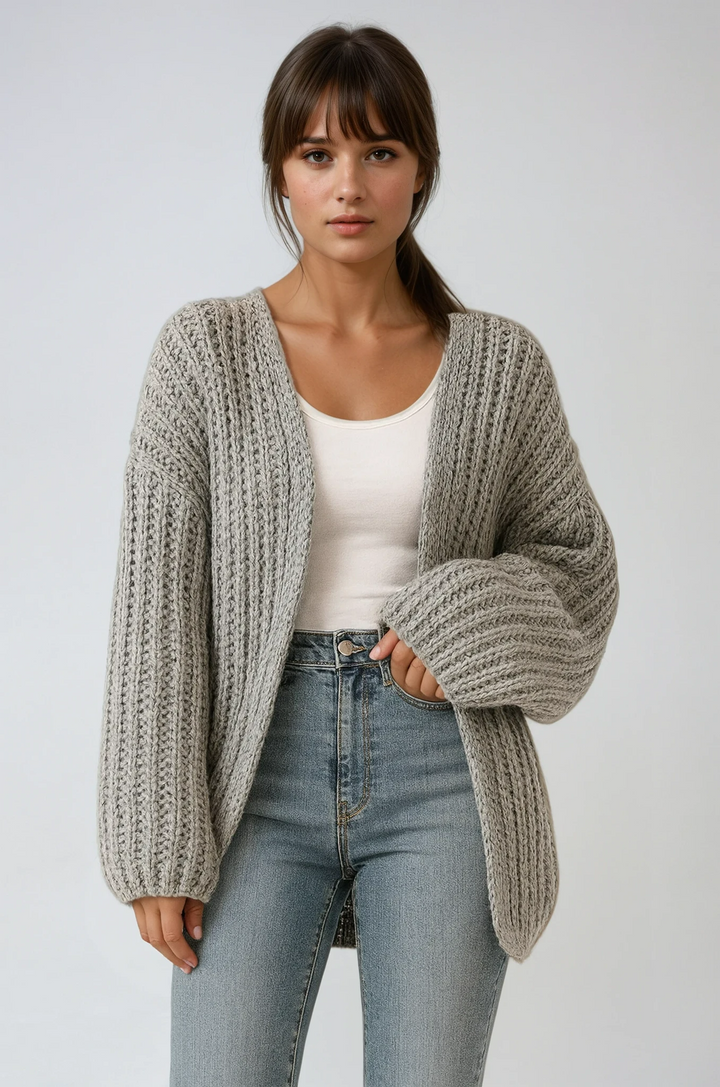 Strickjacke mit übergroßen Ärmeln