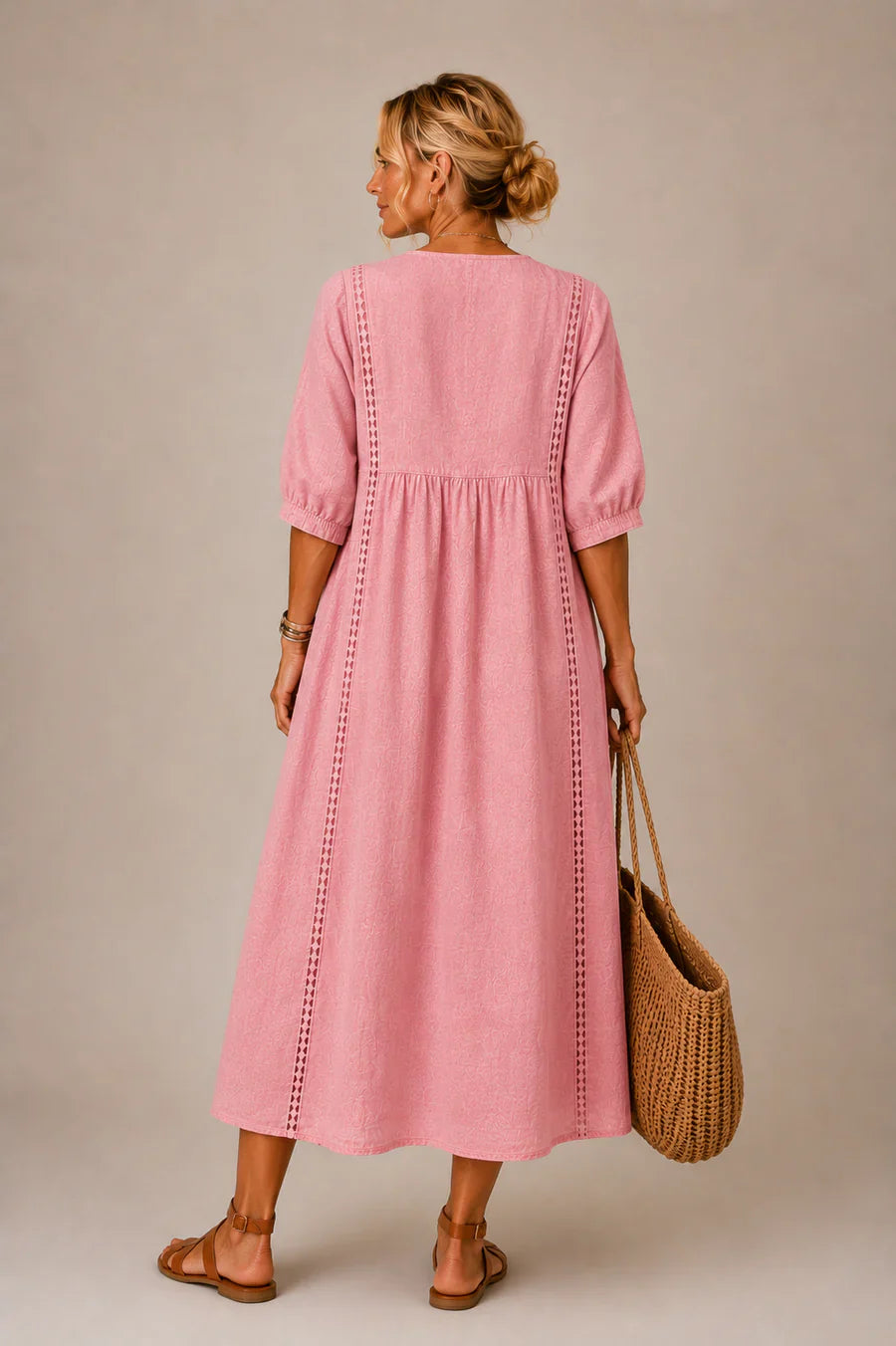 Sefi – Sommer-Midikleid aus Leinen mit Spitzendetails