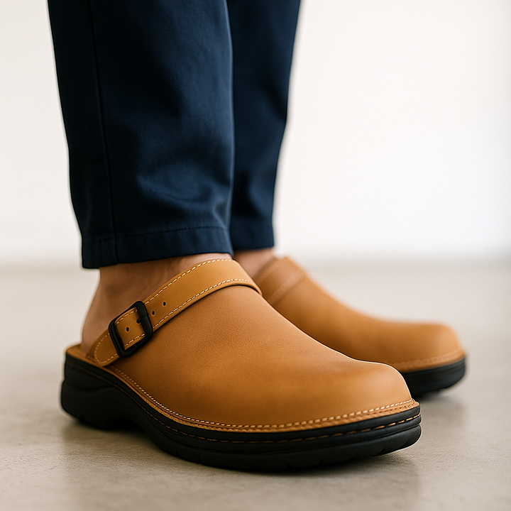 Erin – Bequeme Clogs in Lederoptik mit Schnalle