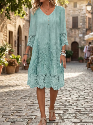 Timeless – Midikleid mit Spitze für Cocktailanlässe