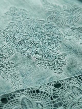 Timeless – Midikleid mit Spitze für Cocktailanlässe