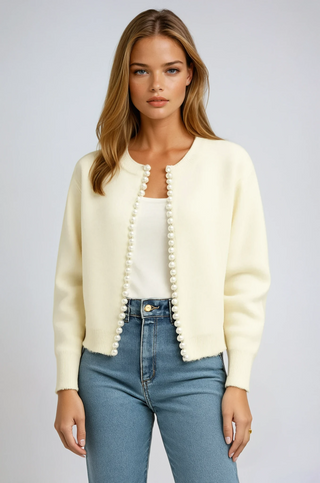 Strickjacke mit Perlenbesatz