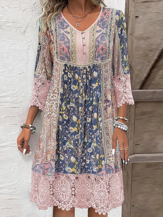 Timeless – Midikleid mit Spitze für Cocktailanlässe