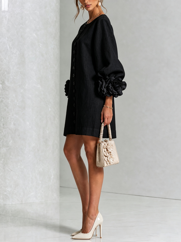 Blumen-Minikleid mit Knopfleiste und auffälligen Blüten-Manschetten