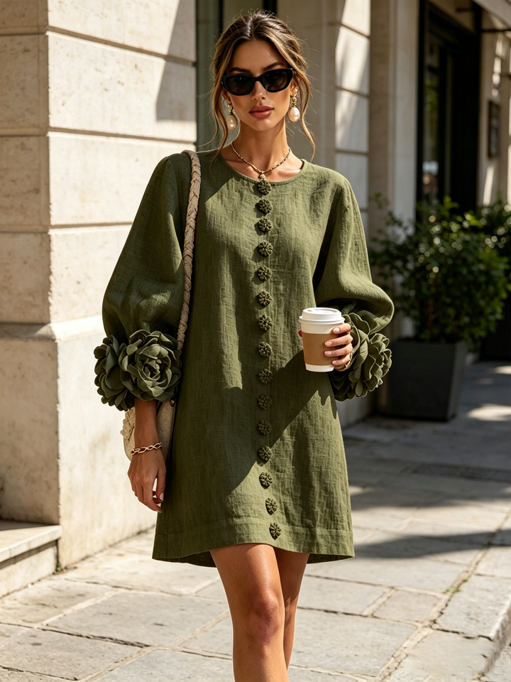 Blumen-Minikleid mit Knopfleiste und auffälligen Blüten-Manschetten