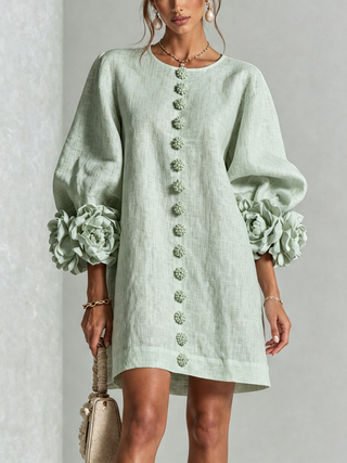 Blumen-Minikleid mit Knopfleiste und auffälligen Blüten-Manschetten