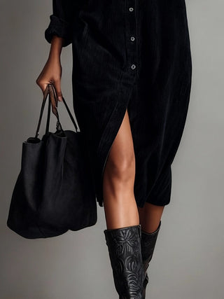 Béatrice | Midi-Kleid aus Cord mit Taschen und einfacher Knopfleiste