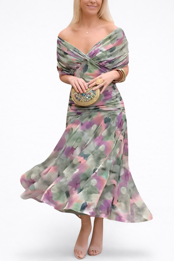 Mirella | Das Maxikleid, das alle Blicke auf sich zieht