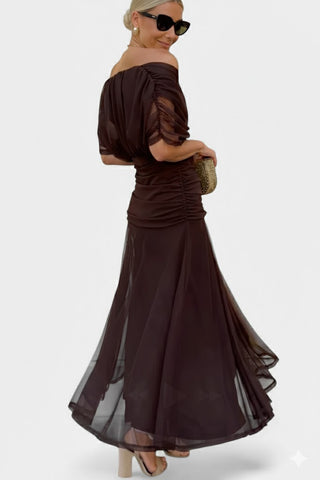 Mirella | Das Maxikleid, das alle Blicke auf sich zieht