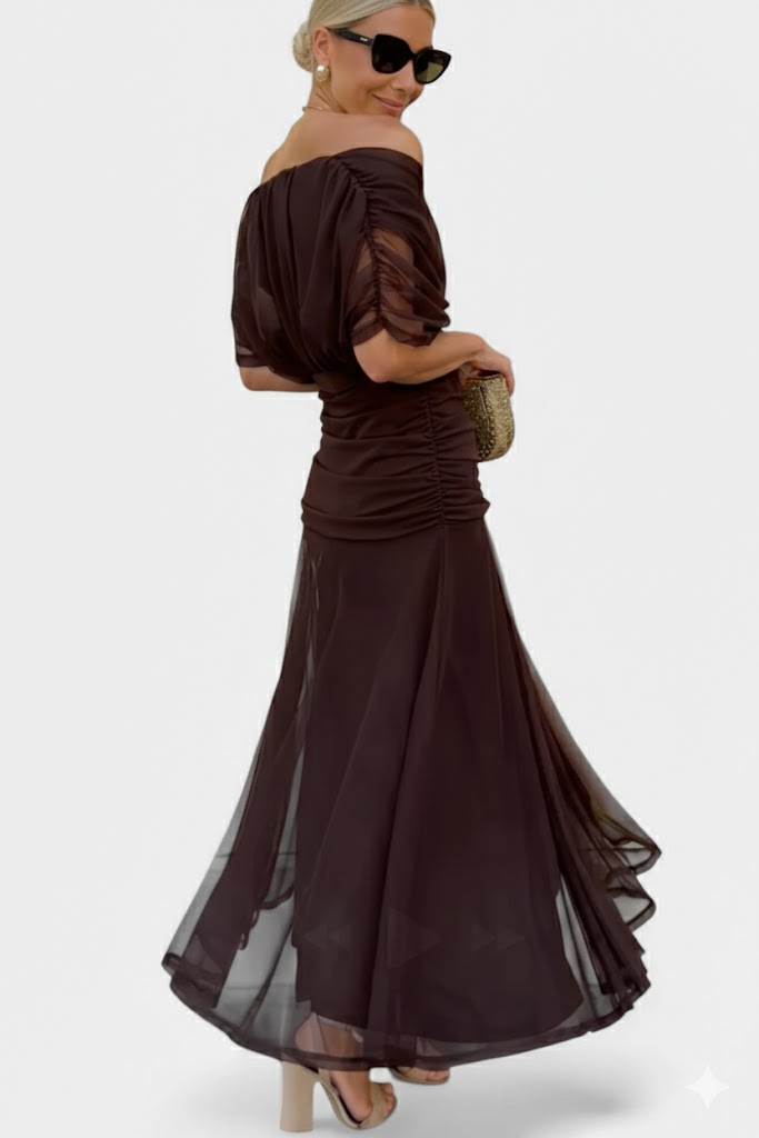 Mirella | Das Maxikleid, das alle Blicke auf sich zieht