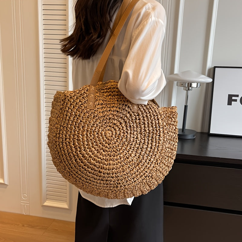 Linda – Runde Tasche aus geflochtenem Stroh – Haselnuss