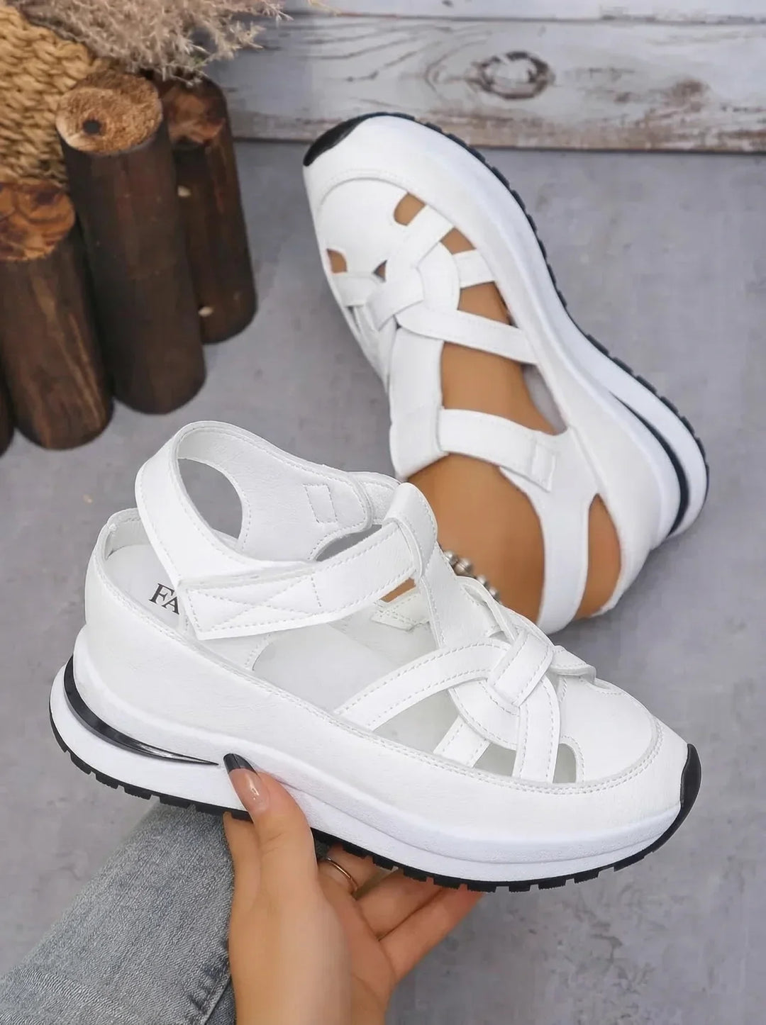 Duna | Bequeme Keilsandalen für Damen