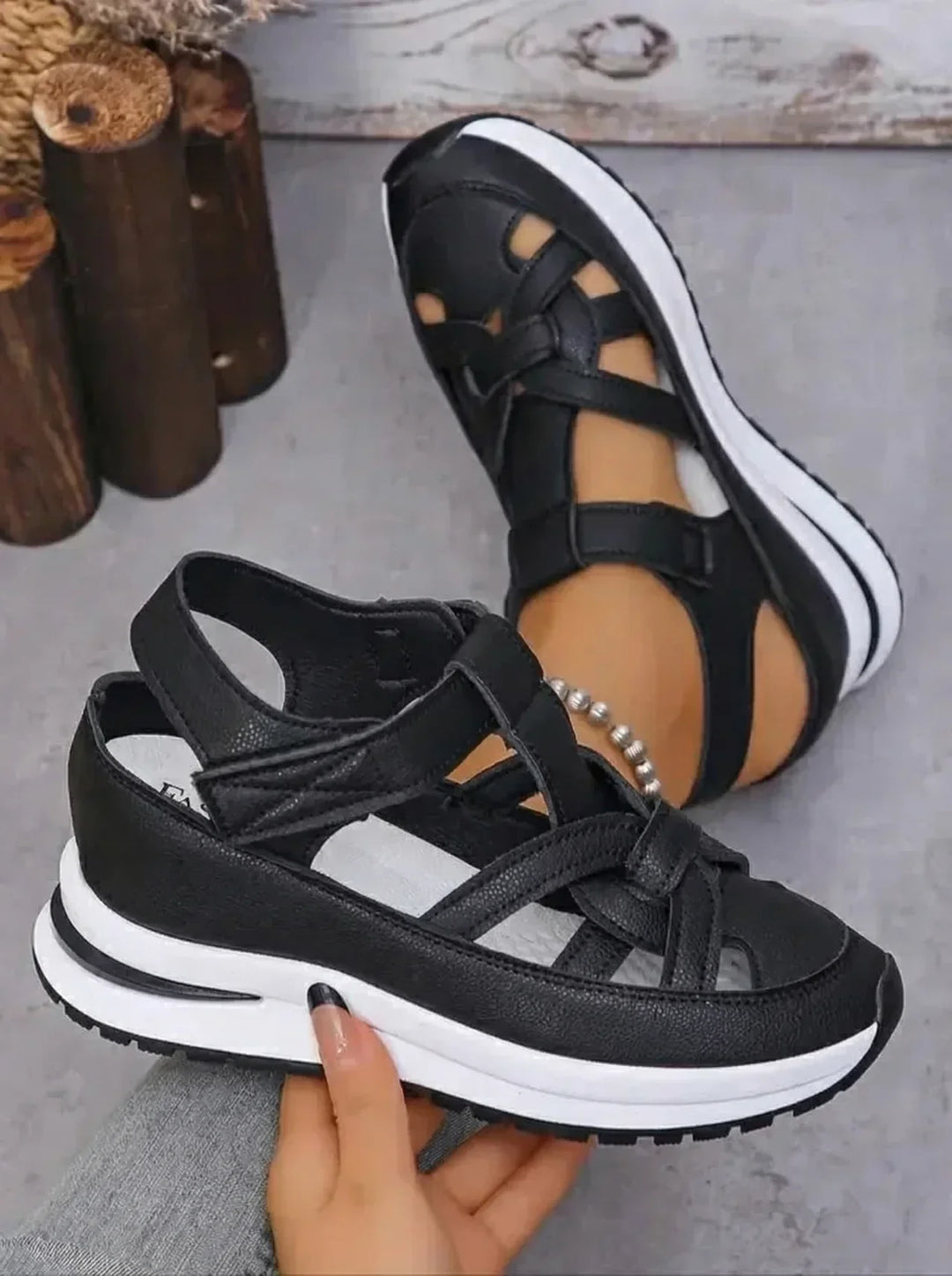 Duna | Bequeme Keilsandalen für Damen