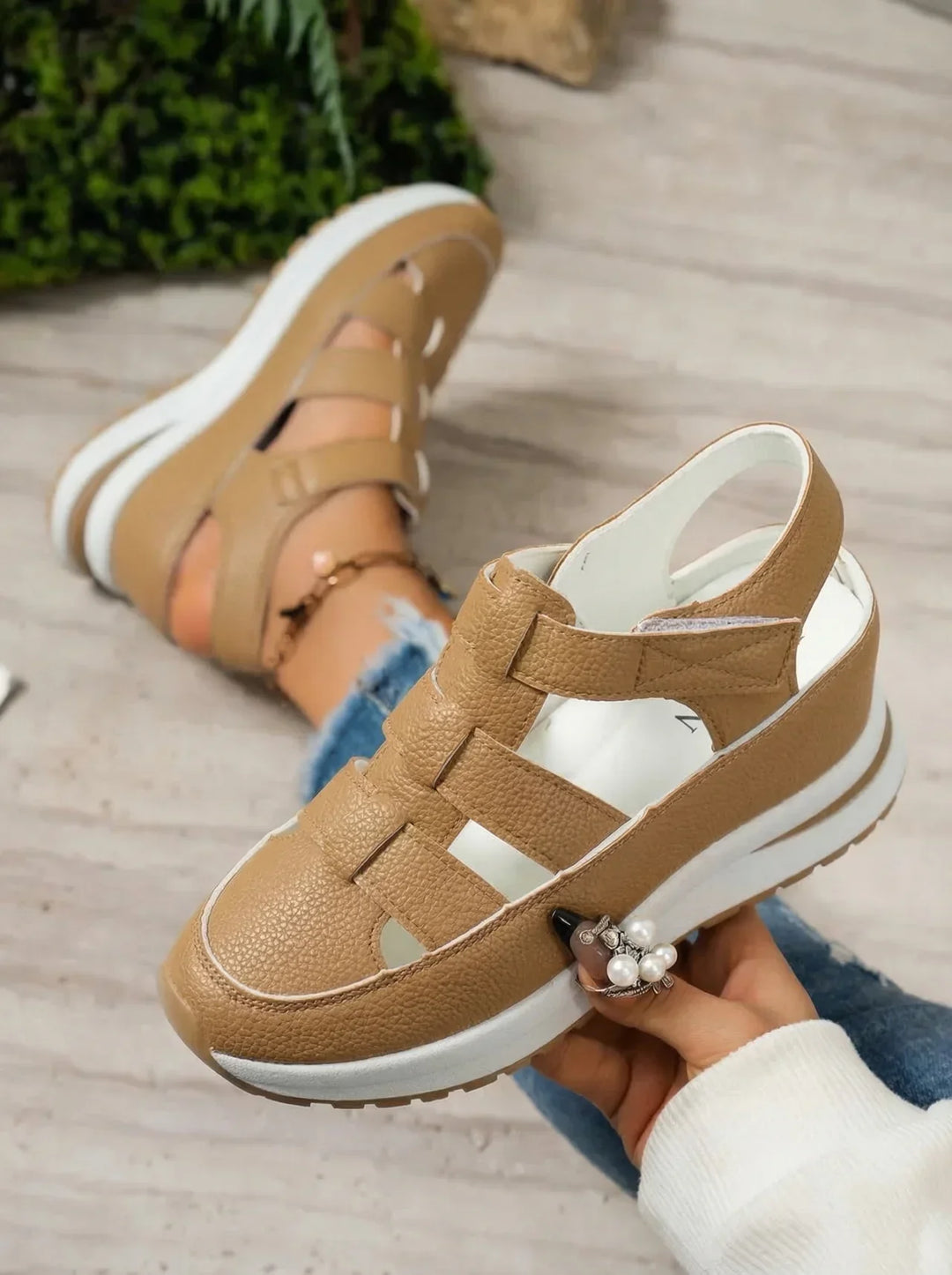 Duna | Bequeme Keilsandalen für Damen