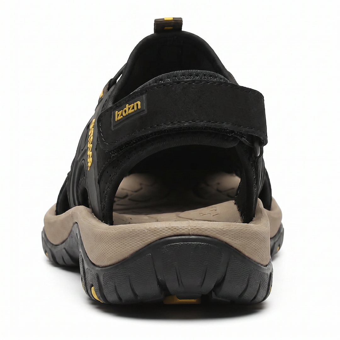 AirTrek — Hybrid-Sportsandalen mit Zehenschutz