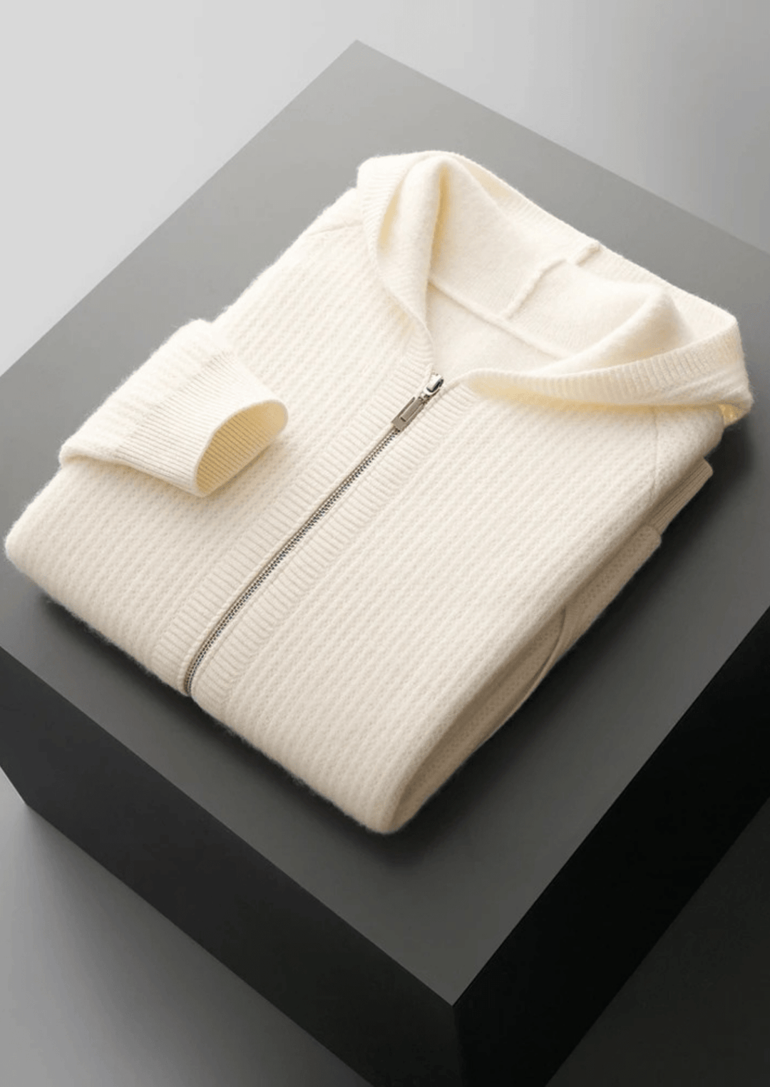 Nael Berlin | Merino Zip-Hoodie aus extra feiner Merinowolle