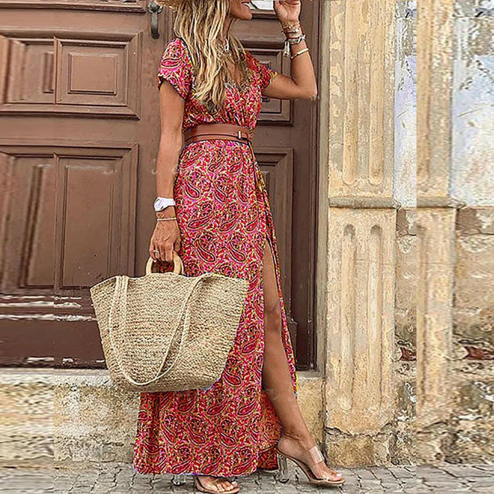 SARISA Maxikleid Modell im Sommerlook