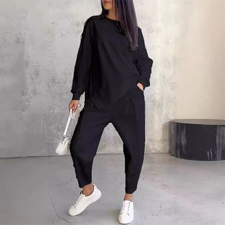 gemütlich | Set aus einem langärmeligen Sweatshirt mit unregelmäßigem Saum und einer Hose für Damen