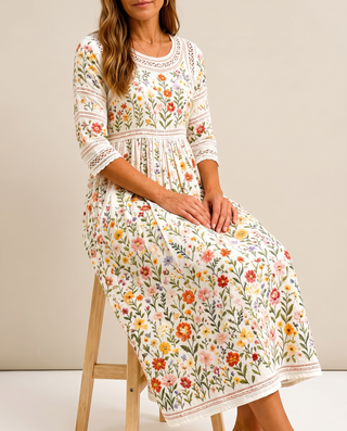 Wildflower – Midikleid mit Blumenstickerei